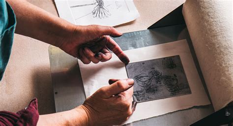 In which way does a wood engraving differ from a woodcut? A closer look at the differences between the two techniques